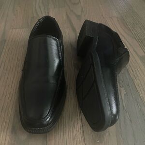 Tahari Sleek Black Men's Slip-On Loafers